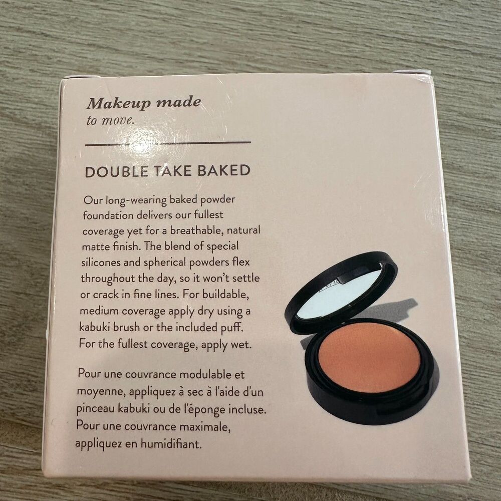 Laura Geller Double Take Baked Powder Foundation Golden Medium .35oz - Picture 5 of 8